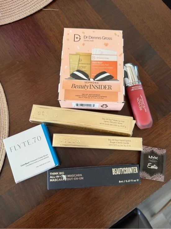 Dr Dennis Gross Other - NWT makeup bundle